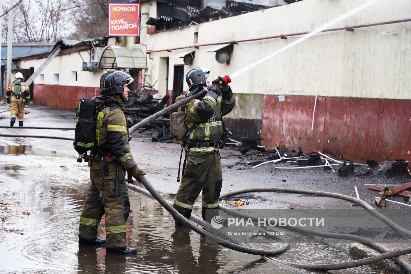 Последствия пожара в ночном клубе в Костроме