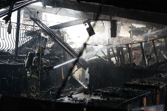 Последствия пожара в ночном клубе в Костроме