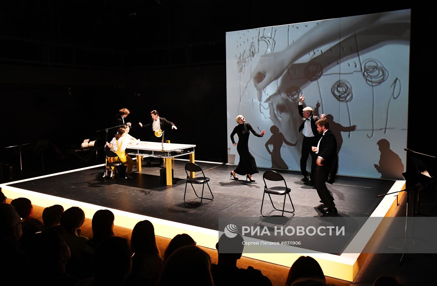 Премьера спектакля "Друг мой"