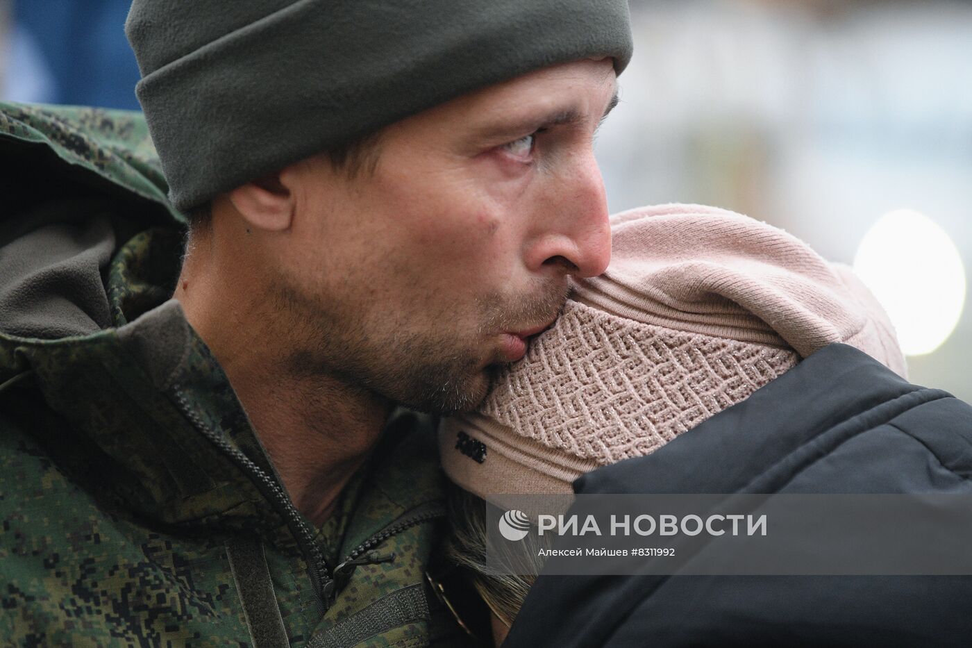 В ДНР встретили освобожденных из украинского плена военнослужащих