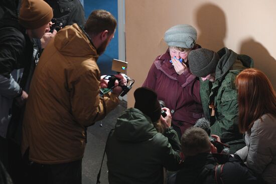 В ДНР встретили освобожденных из украинского плена военнослужащих