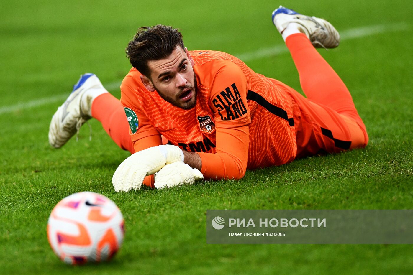 Футбол. РПЛ. Матч "Урал" - "Локомотив"