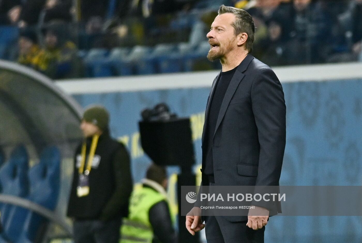 Футбол. РПЛ. Матч "Ростов" - "Динамо"