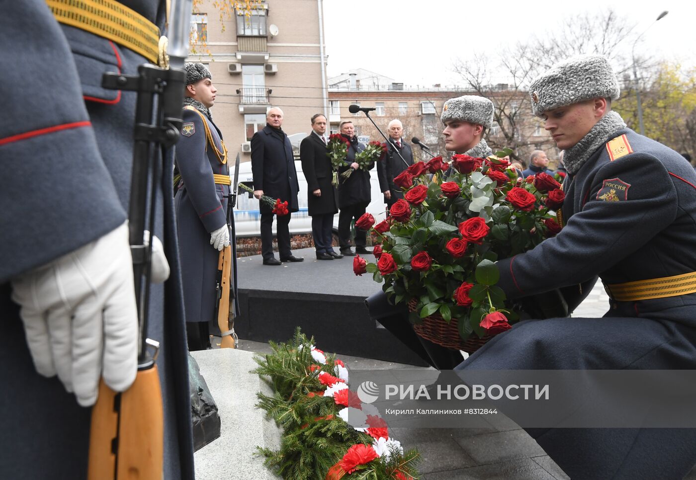 Открытие памятника генерал-лейтенанту Михаилу Ефремову