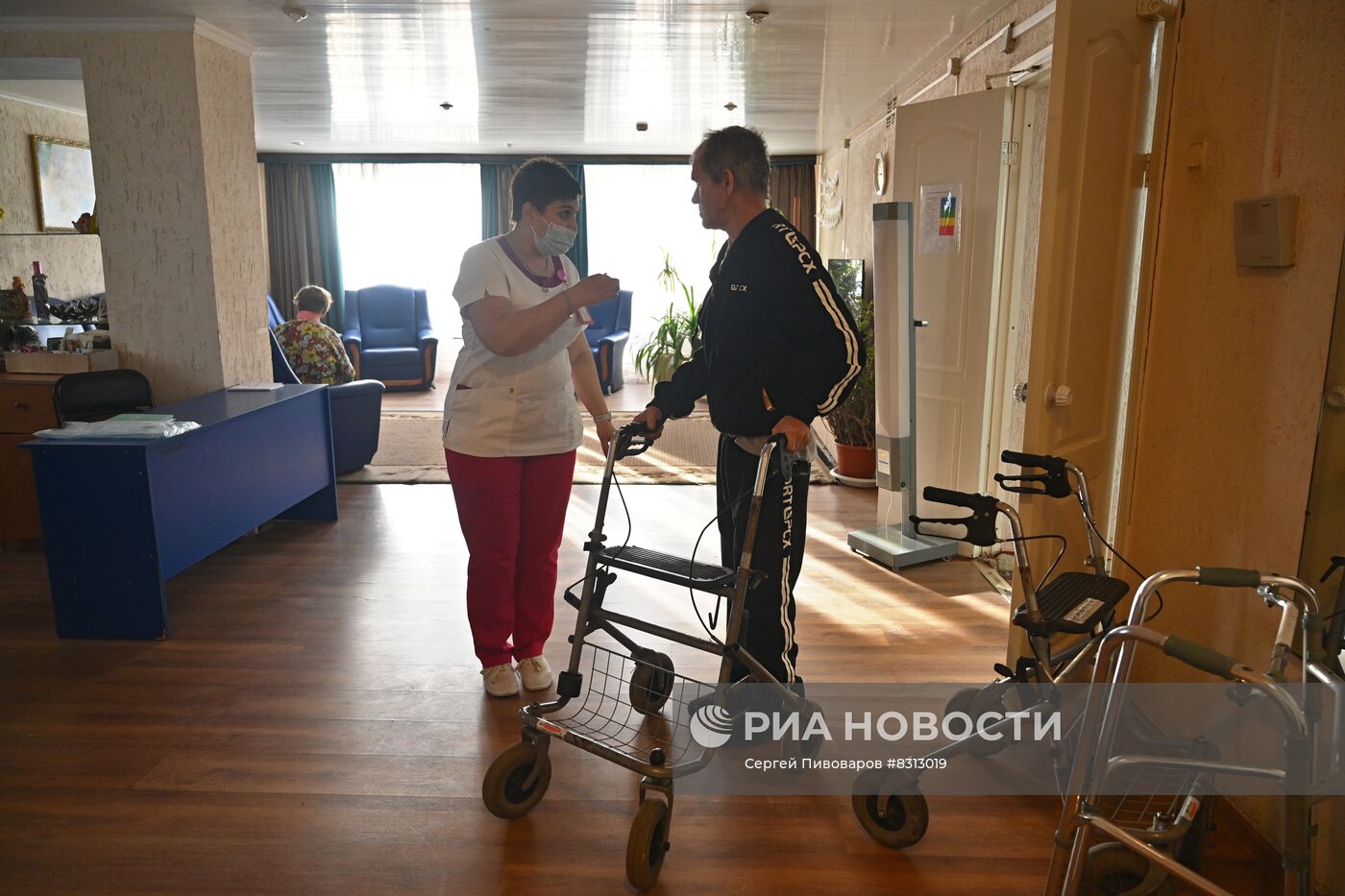 Маломобильных жителей Херсонской области разместили в Таганроге