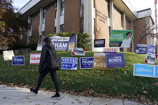  В США проходят промежуточные выборы в конгресс