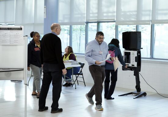  В США проходят промежуточные выборы в конгресс