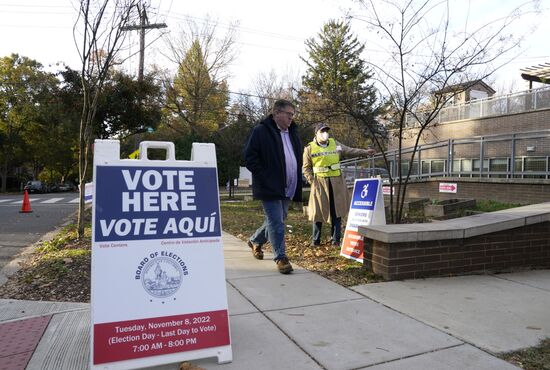  В США проходят промежуточные выборы в конгресс