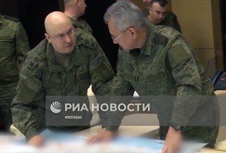 Министр обороны С. Шойгу посетил командный пункт российской группировки в зоне спецоперации