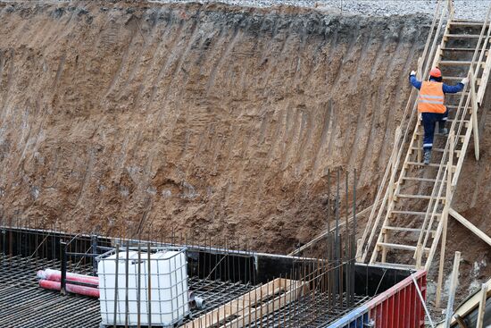 Строительство перинатального центра в Донецке