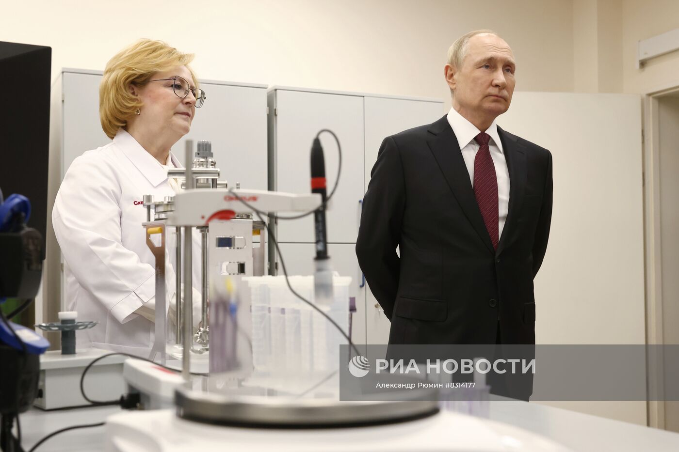 Президент РФ В. Путин посетил Федеральный центр мозга и нейротехнологий ФМБА