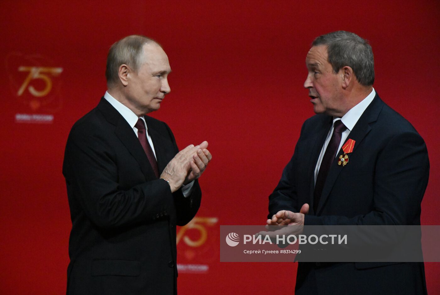 Президент РФ В. Путин принял участие в мероприятии по случаю 75-летия ФМБА