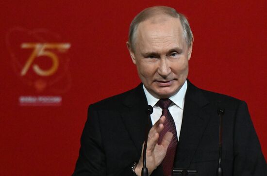 Президент РФ В. Путин принял участие в мероприятии по случаю 75-летия ФМБА
