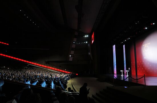 Президент РФ В. Путин принял участие в мероприятии по случаю 75-летия ФМБА