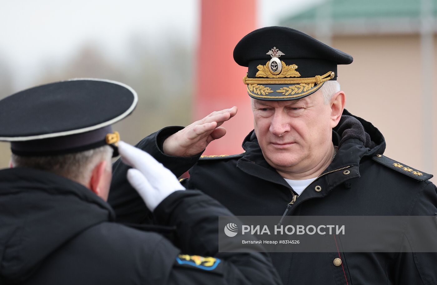 Передача знамени ВОВ авиационной дивизии Балтийского флота