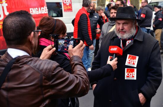 Акция протеста профсоюзов во Франции