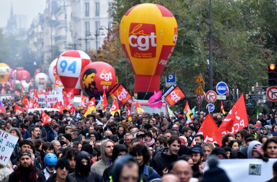 Акция протеста профсоюзов во Франции