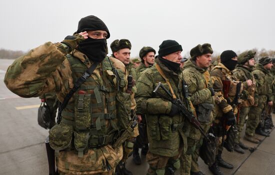 Отправка мобилизованных военнослужащих в зону СВО с аэродрома "Чкаловск"