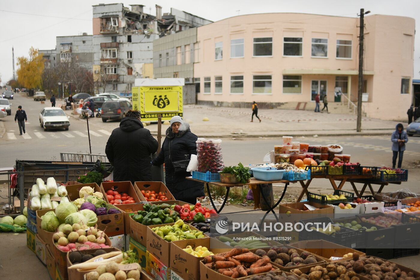 Мирная жизнь в Мариуполе