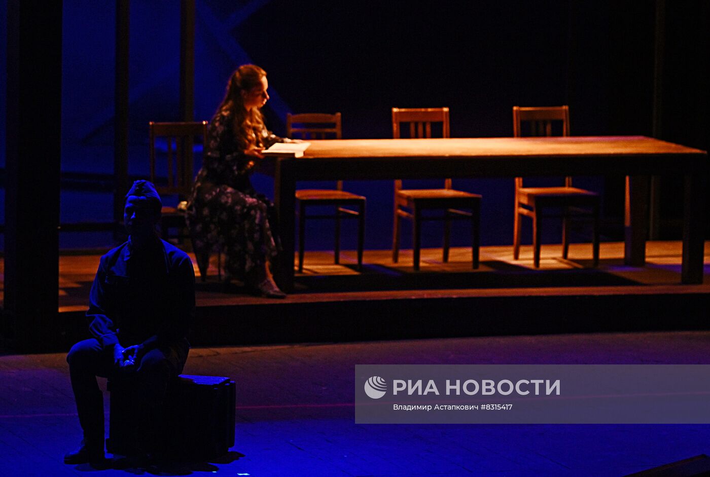 Вечер-посвящение героям России "Наши маяки"