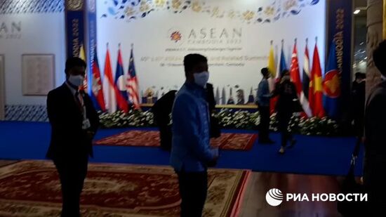 Лавров направляется на гала-ужин АСЕАН