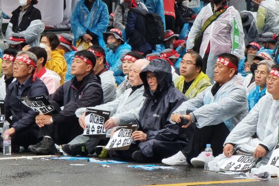 Митинг Корейской конфедерации профсоюзов в Сеуле