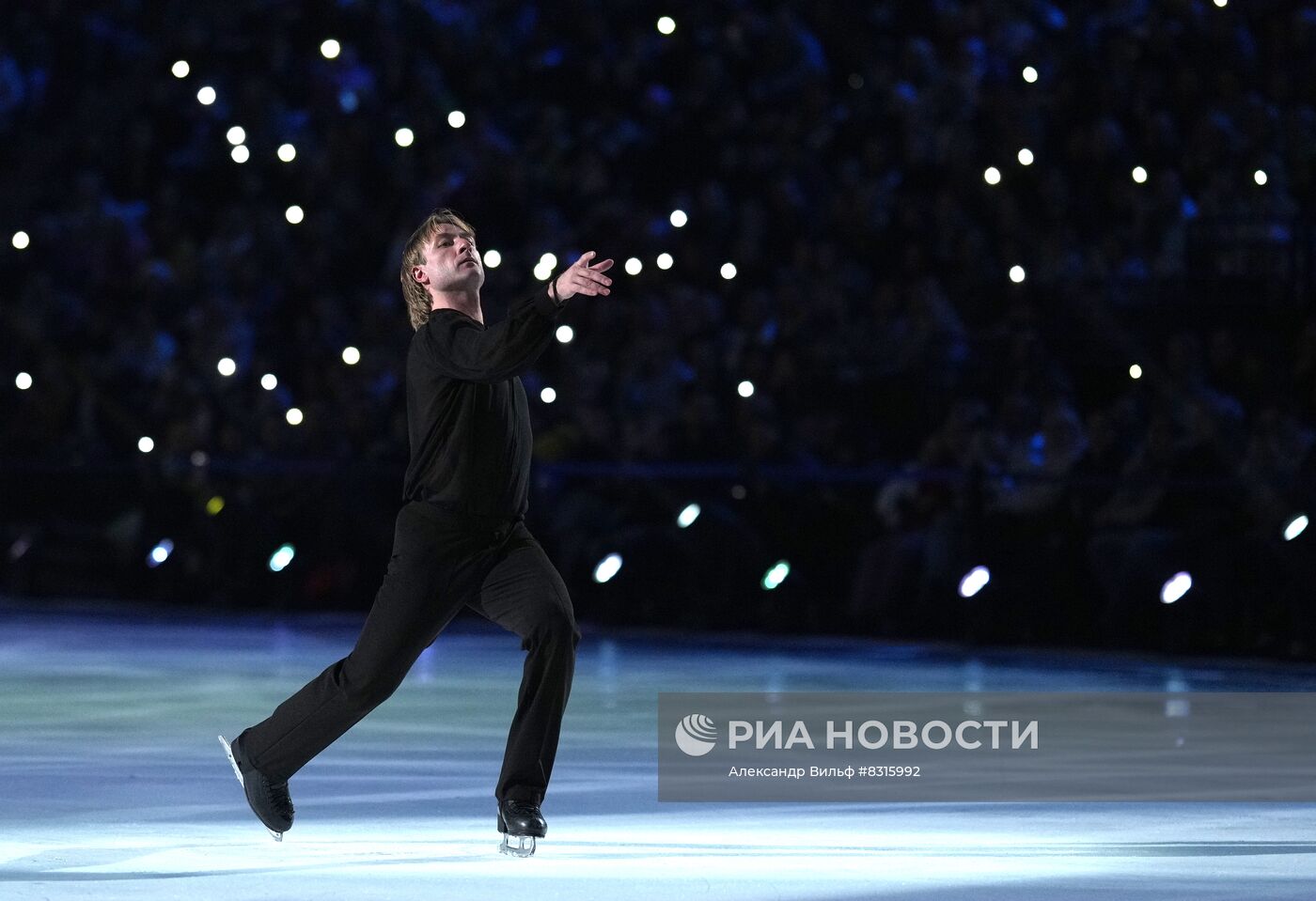 Юбилейное шоу Е. Плющенко "35 лет на льду"