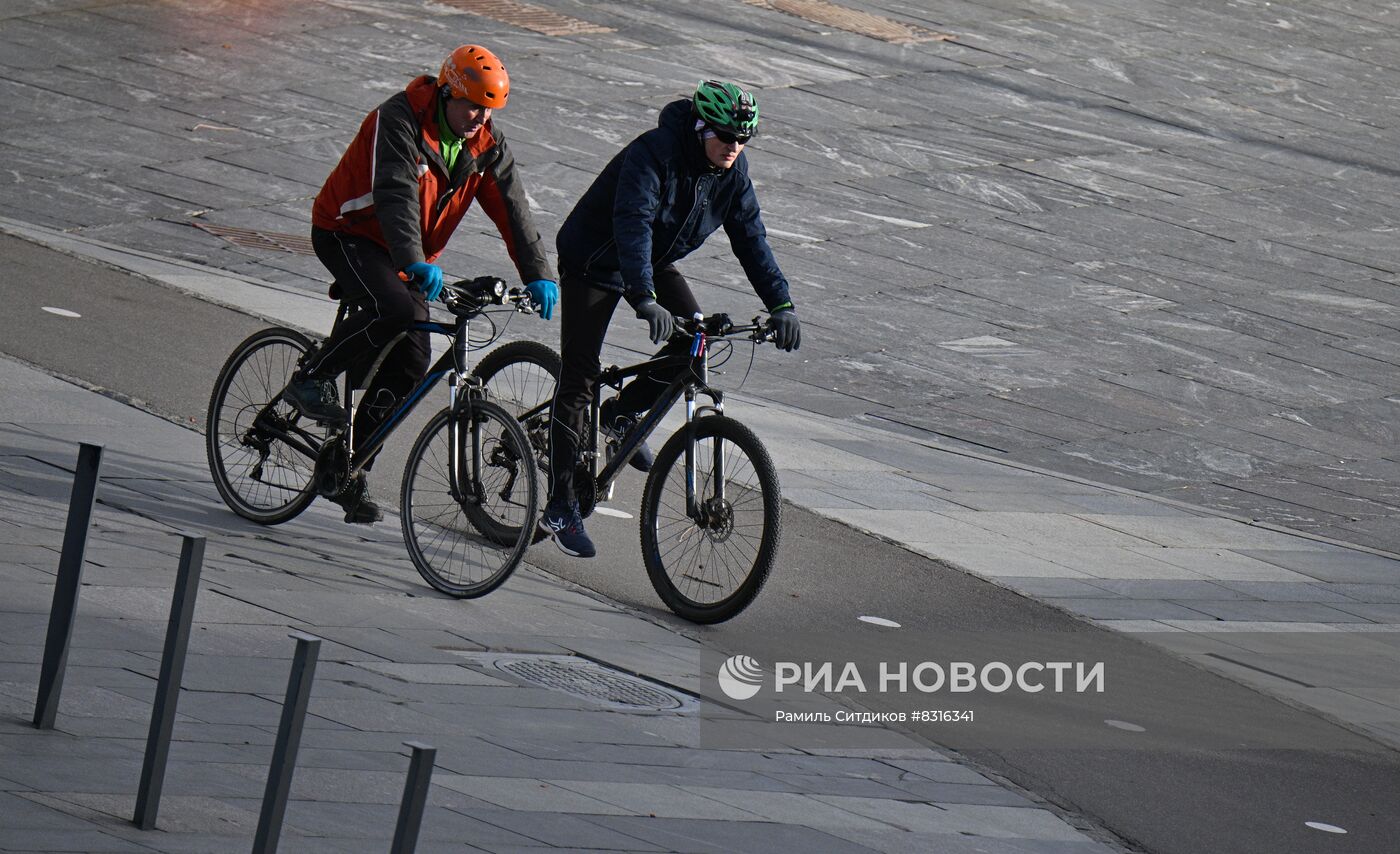 Теплая погода в Москве