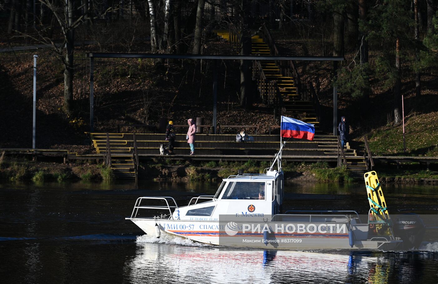 На набережной канала имени Москвы завершились работы по благоустройству