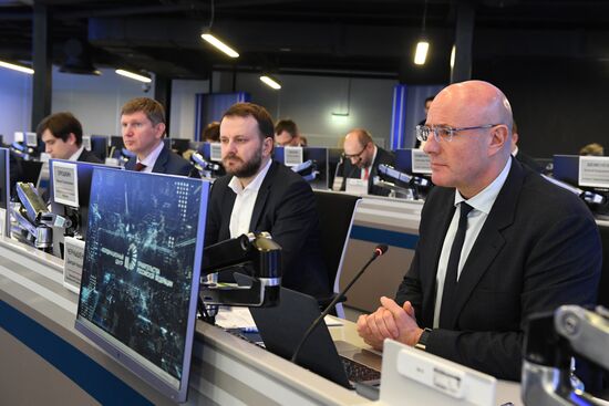 Вице-премьер Правительства России Д. Чернышенко провёл стратегическую сессию по внедрению искусственного интеллекта в приоритетных отраслях экономики