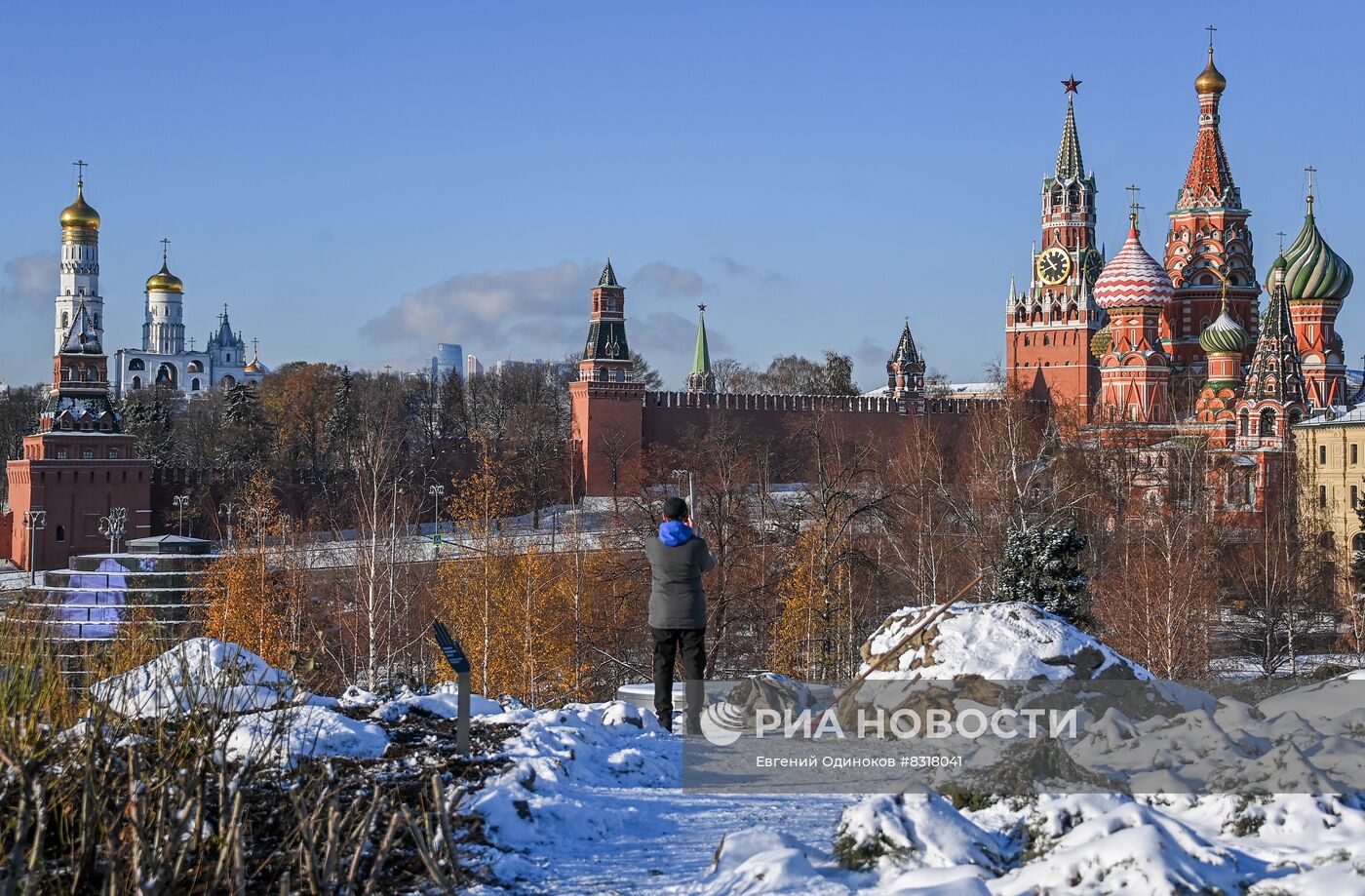 Первый снег в Москве