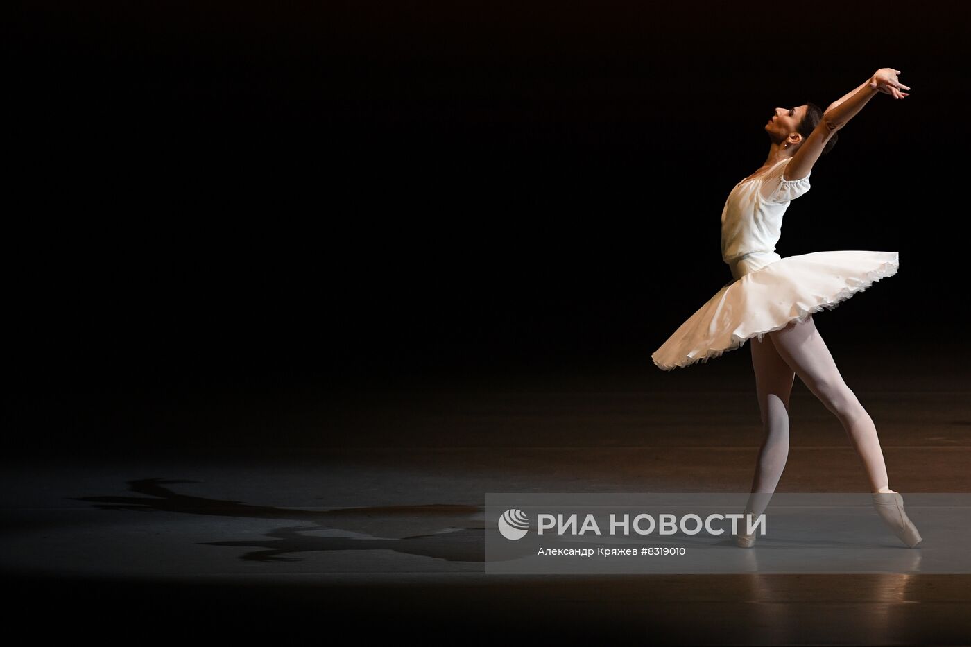 Генеральная репетиция балетной программы "Кармен-сюита. Дивертисмент" в Новосибирске