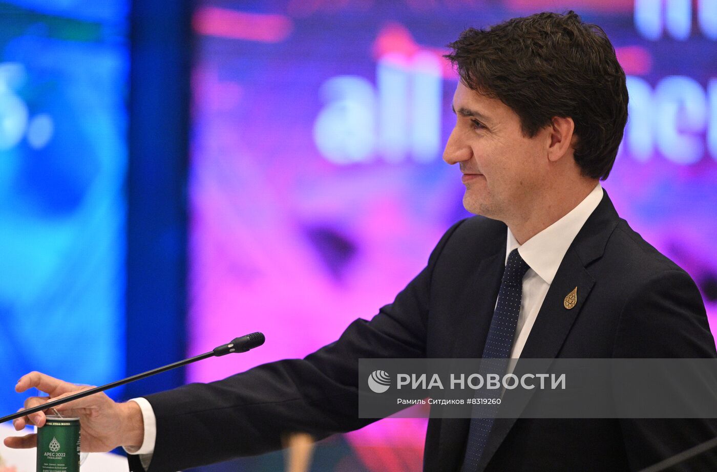 Саммит АТЭС в Таиланде. День второй