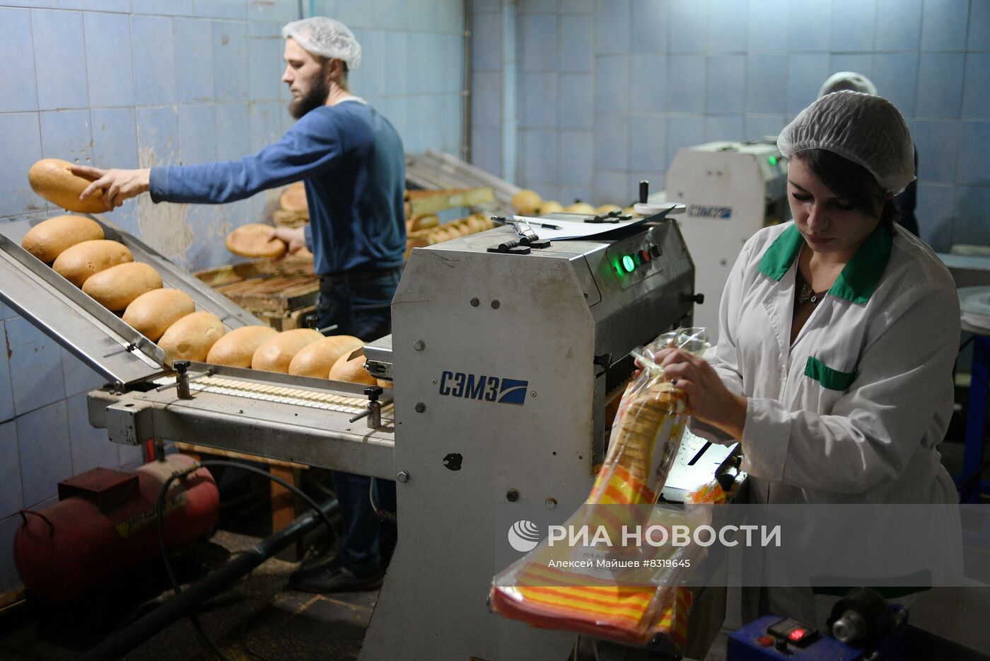 Работа Новоазовского хлебозавода в ДНР | РИА Новости Медиабанк