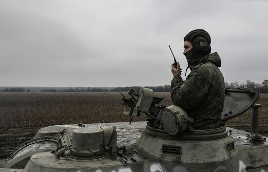 Работа расчетов артиллерийских установок "Акация" на Запорожском направлении