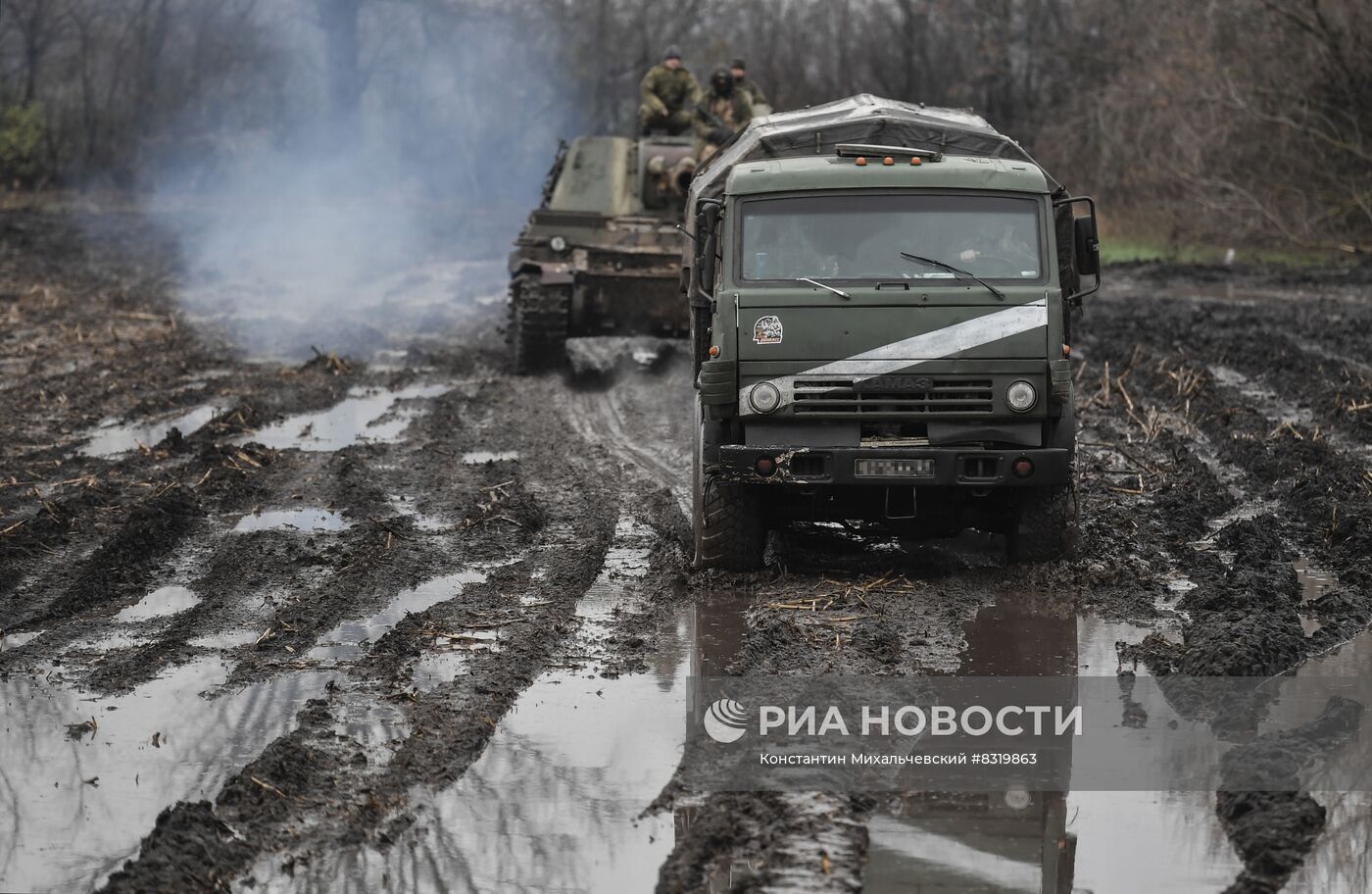 Работа расчетов артиллерийских установок "Акация" на Запорожском направлении