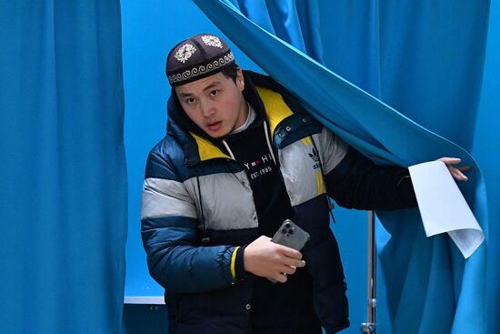 Внеочередные выборы президента в Казахстане