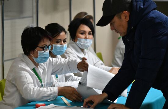 Внеочередные выборы президента в Казахстане