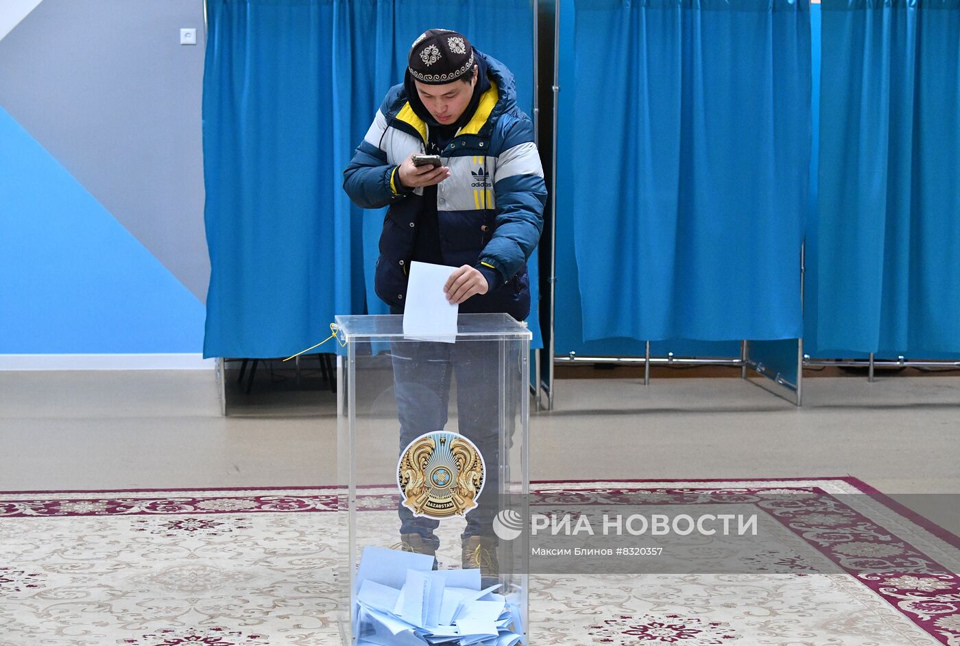 Внеочередные выборы президента в Казахстане