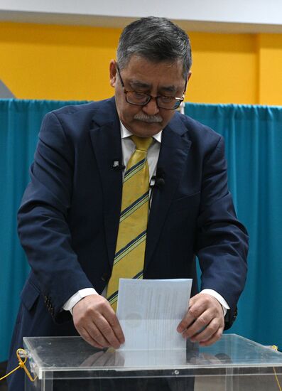 Внеочередные выборы президента в Казахстане