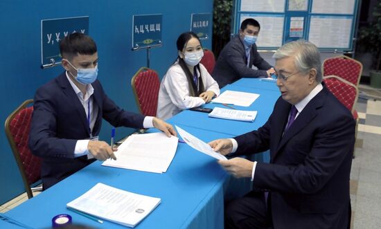 Внеочередные выборы президента в Казахстане