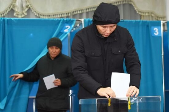 Внеочередные выборы президента в Казахстане