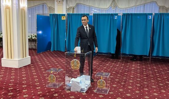 Внеочередные выборы президента в Казахстане