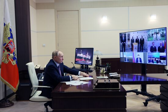Президент РФ В. Путин провел мероприятие по вопросам развития отечественной селекции и генетики