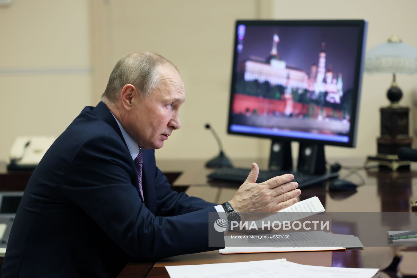 Президент РФ В. Путин провел мероприятие по вопросам развития отечественной селекции и генетики