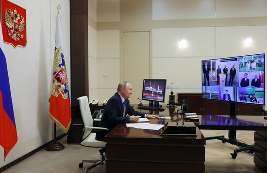 Президент РФ В. Путин провел мероприятие по вопросам развития отечественной селекции и генетики