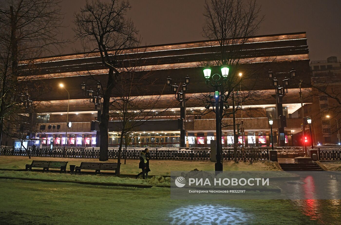 Спектакль "Нежданно-негаданно" в МХАТ им. М. Горького