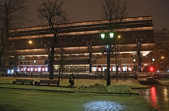 Спектакль "Нежданно-негаданно" в МХАТ им. М. Горького