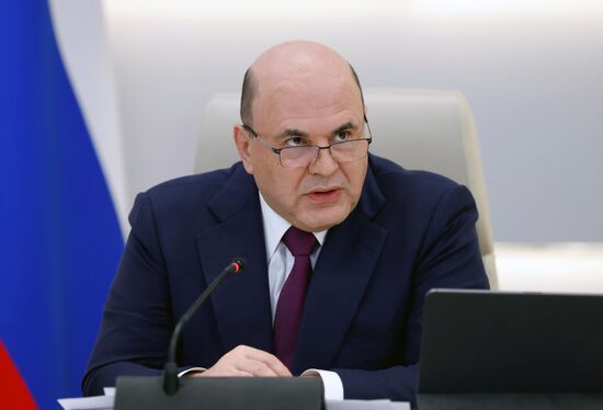 Премьер-министр РФ М. Мишустин провел совещание по экономическим вопросам