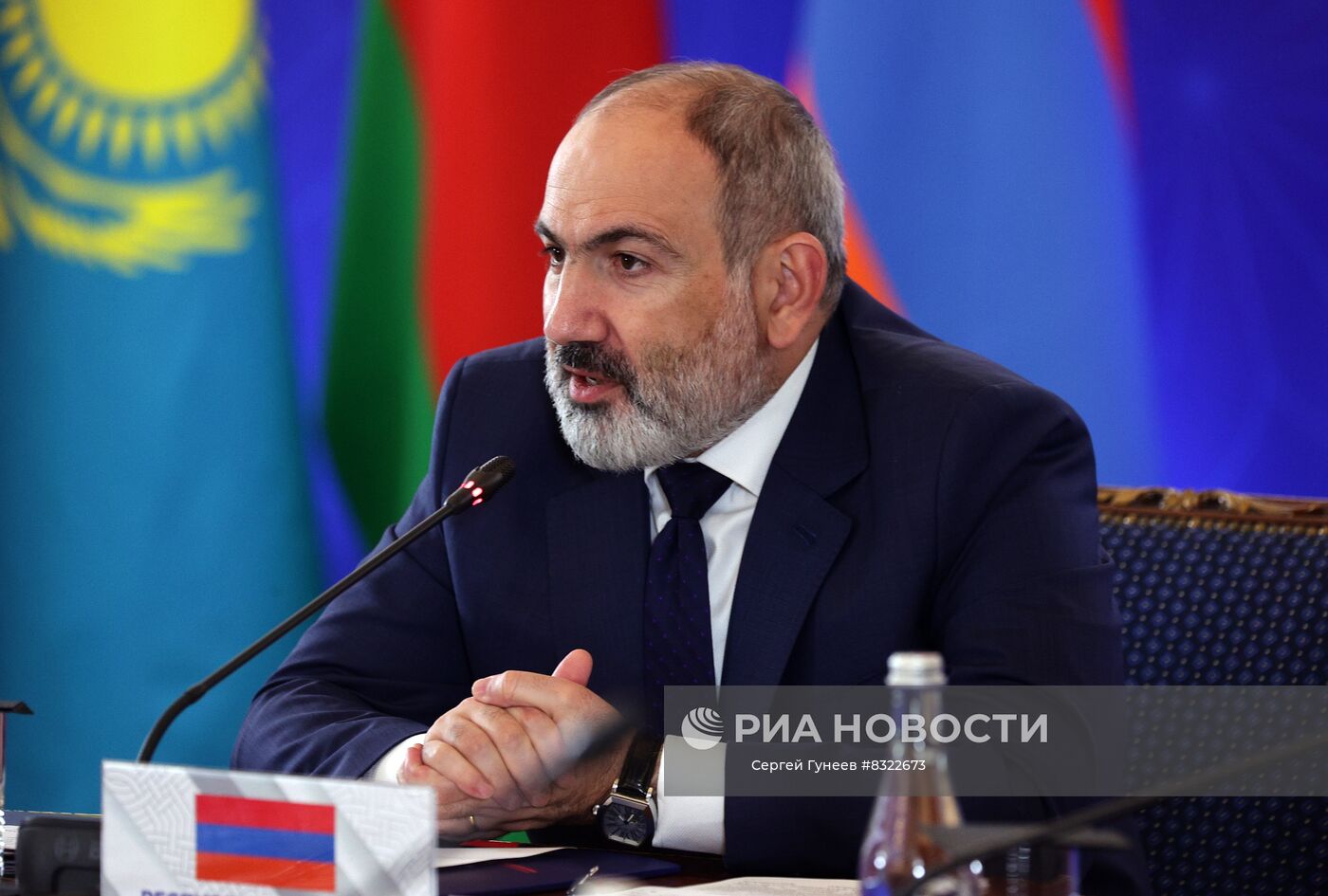 23 ноября 2022. Премьер-министр Армении Никол Пашинян принимает участие в очередной сессии Совета коллективной безопасности Организации Договора о коллективной безопасности (ОДКБ) в Ереване. Место: Армения, Ереван. Автор: Сергей Гунеев/РИА Новости. Президент РФ В. Путин принял участие в сессии Совета коллективной безопасности ОДКБ